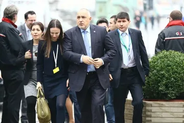 И Бойко "за" отлагане на санкциите за Русия (ОБЗОР)