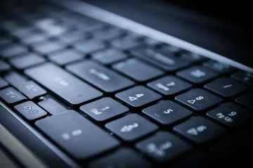 Ученици показват знания по информационни технологии