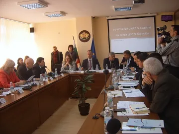 Губернатори и кметове разработват програма за превенция на бедствия