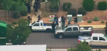 Скинар уби един и рани пет при стрелба в Аризона