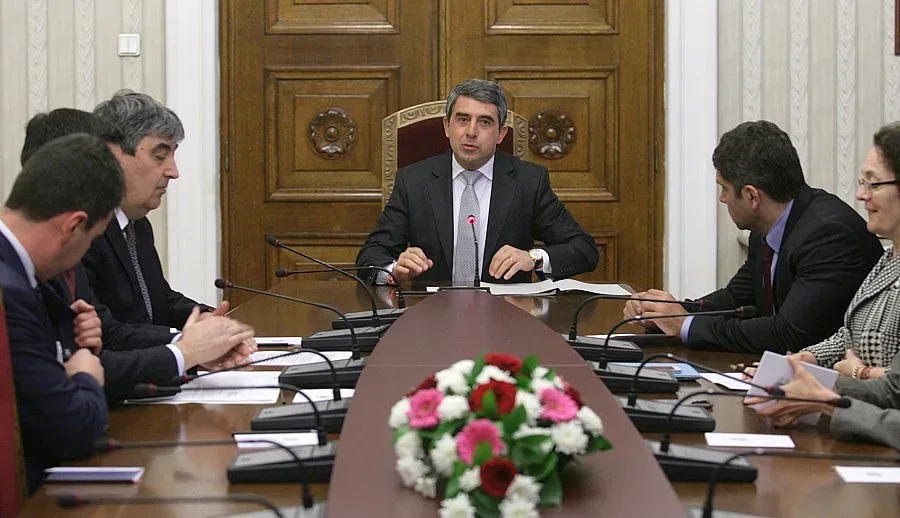 Плевнелиев обобщава резултатите от консултациите 