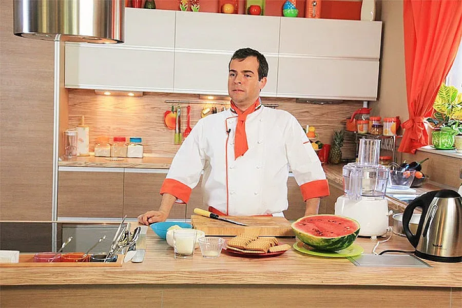 Звездев станал готвач от глад