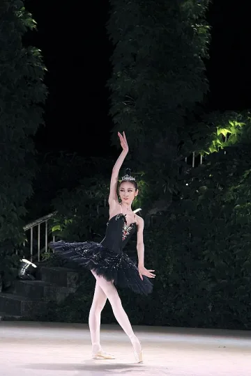 Корейският лебед Су Бин Ли на софийска сцена