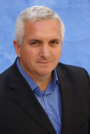 Кметове искат узаконяване на добива на камъни