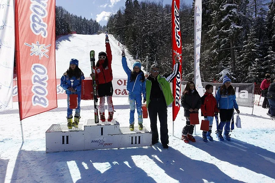 210 скиори караха за купа „Петър Попангелов-старши"