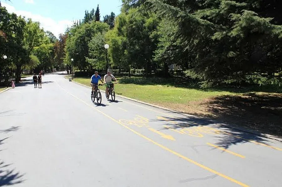 Нови велосипеди и интерактивни терминали в Бургас