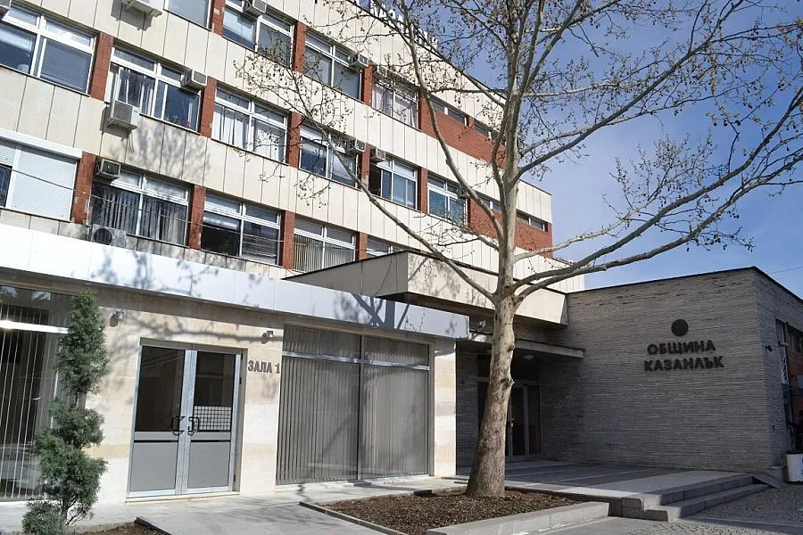 Казанлък изпраща двама щастливци на изложбата в Лувъра