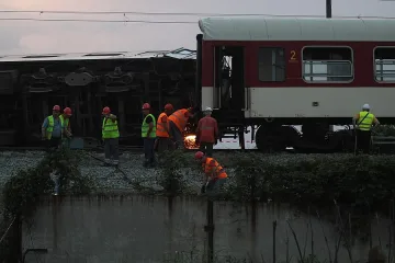 Пуснаха влаковете между Троян и Левски 