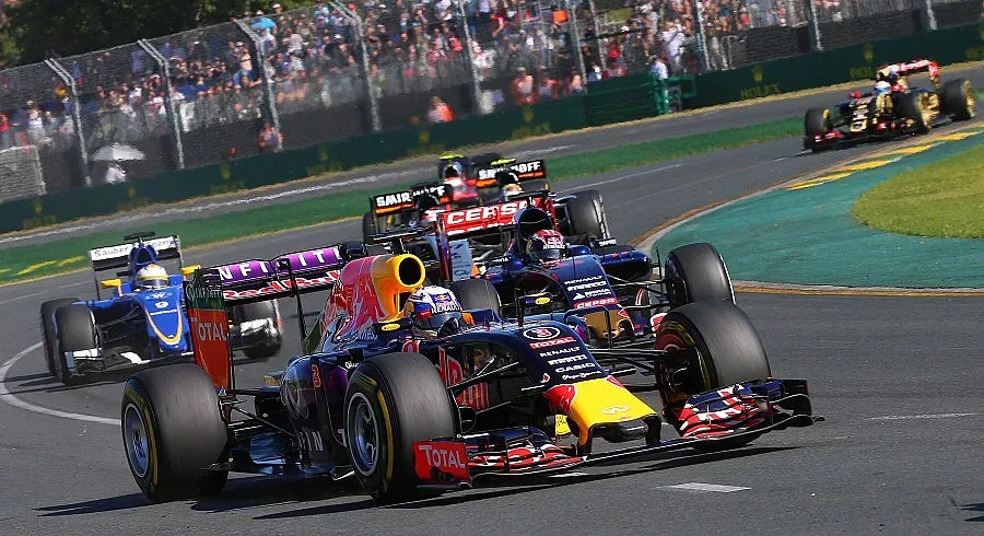 "Ред Бул" обмисля оттегляне от Формула 1