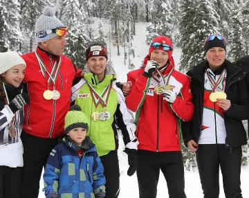 Цинзов и Григорова с хеттрик в Боровец