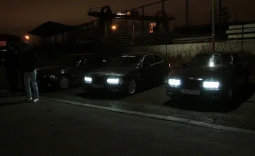 Чистят пернишките тротоари от автотрошки