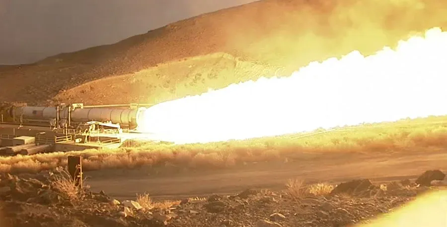 НАСА тества нов двигател за космоса (ВИДЕО)