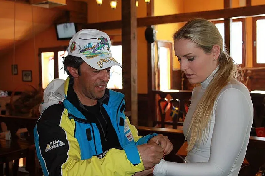 Разкриха кой върза мартеница на Вон