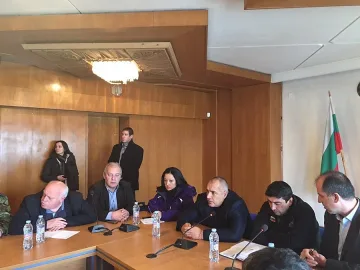 Борисов събра оперативен щаб в Смолян заради бедствието