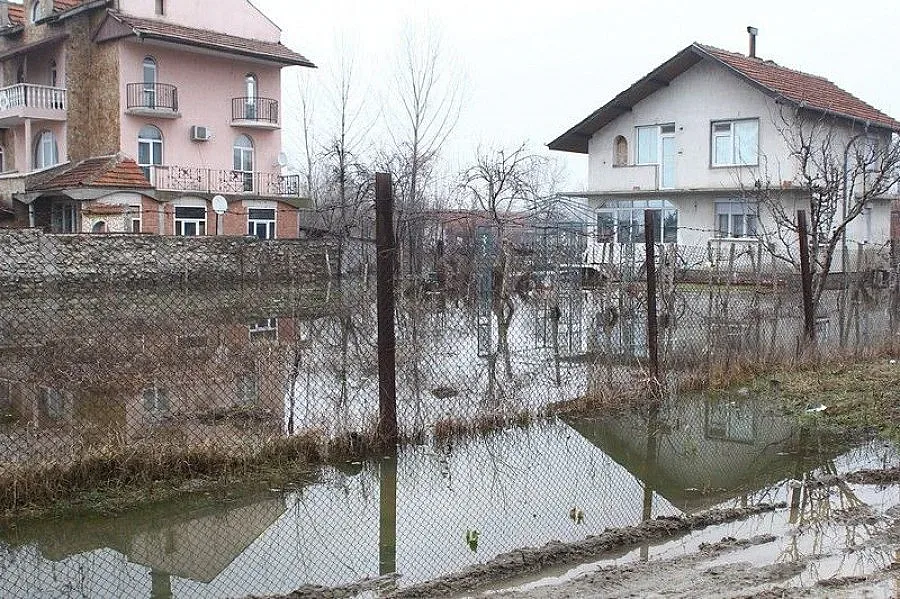 Започна отводняване на ромския квартал на Видин „Нов път”