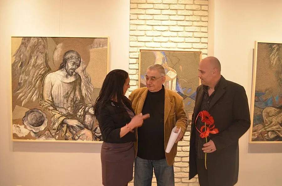 Стефан Чурчулиев показва Йона и Богородица като човеци с мисия