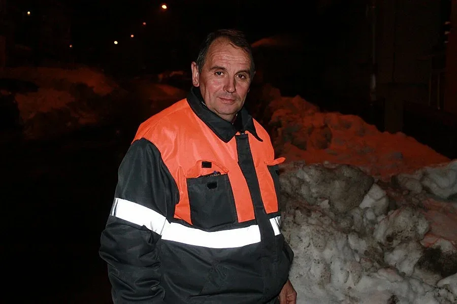 Рашо Милчев рина 42 часа тонове сняг до Пампорово