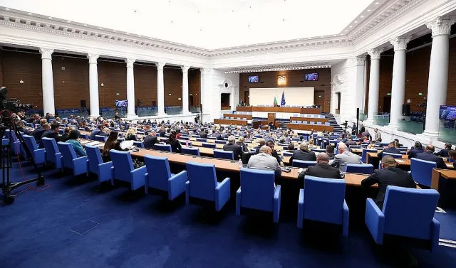 Хората на Слави с бойкот! Падна кворумът в парламента