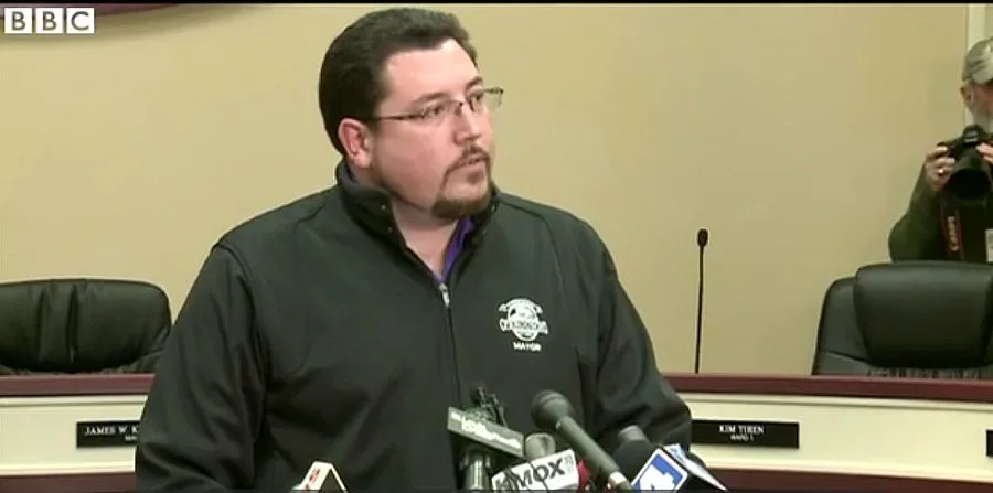 И шефът на полицията във Фъргюсън подаде оставка