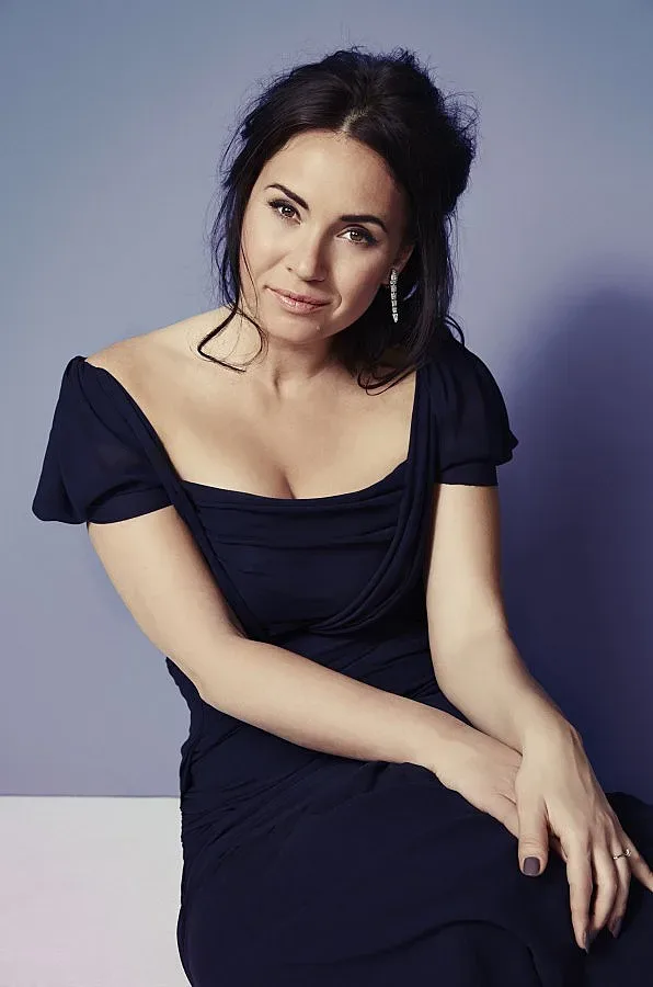 Соня Йончева излиза в зала "България"