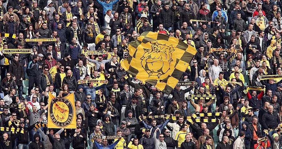 "Ботев" празнува, "Локо" и "Левски" плачат