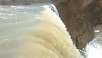 Видео от язовир "Рогозен" стресна Врачанско