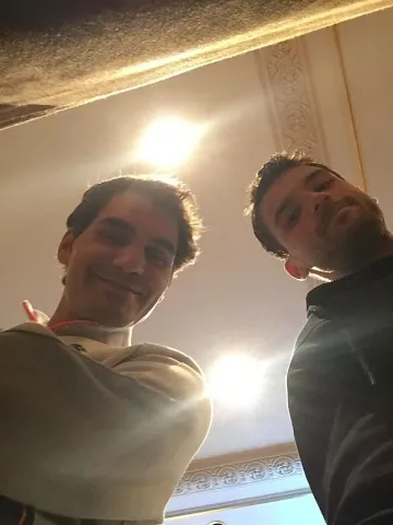 Гришо и Федерер със селфи преди големия мач 