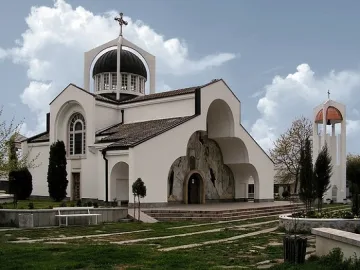 Петрич прави СПА с водата на Ванга