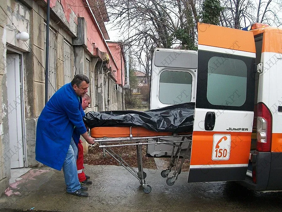 Лавината влачила цели 800 метра тримата скиори