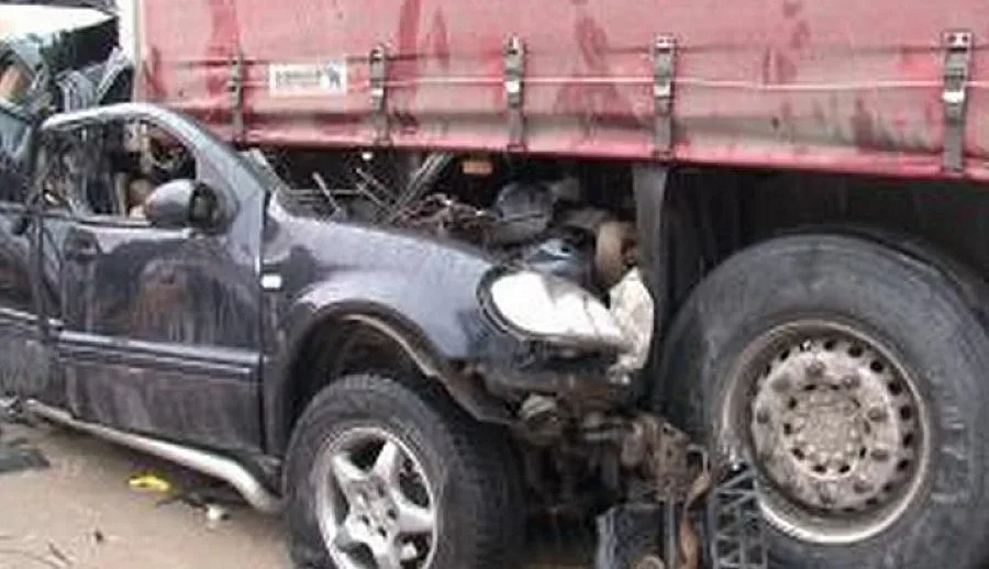 Късметлия се отърва със счупен нос от авто меле