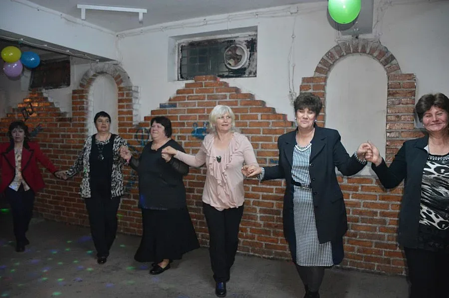 Избраха най-игрива дама в село Полето