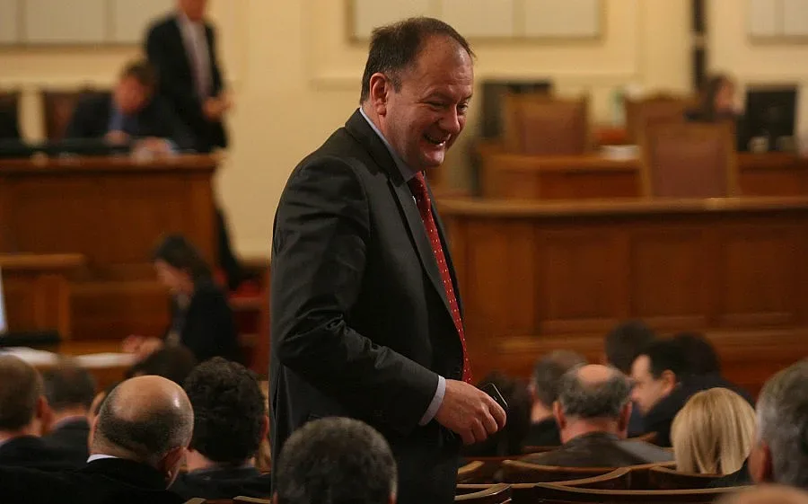 БСП събира остриета за вота с 3 семинара 