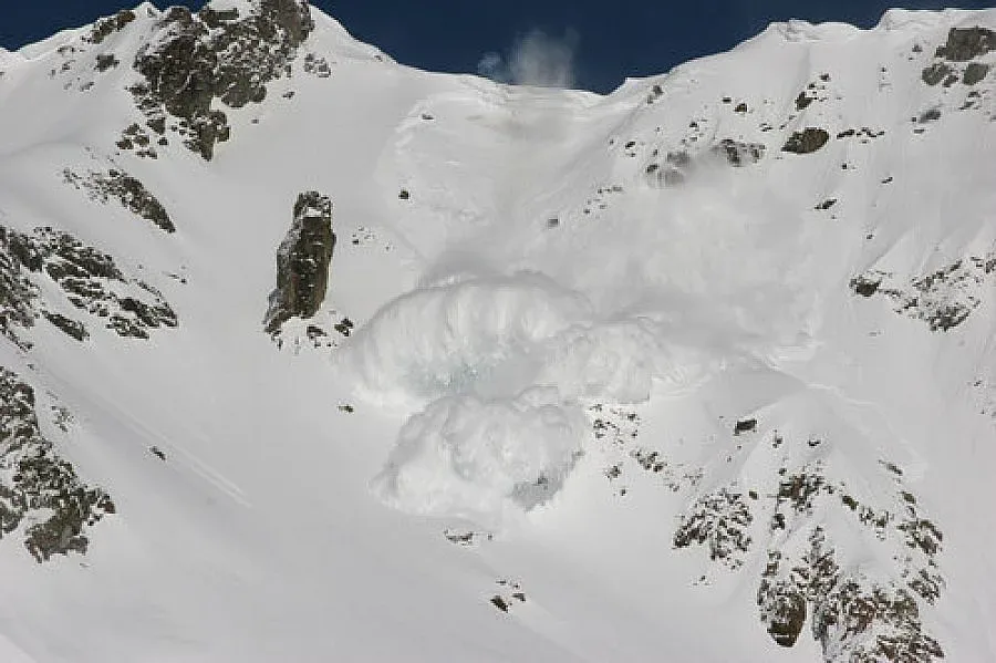 Радко Божинов: Три момчета са загинали под лавината!