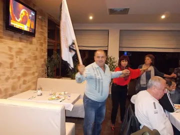 Заврени зетьове бягат от тъщите