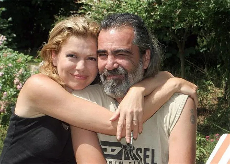 Ернестина: Прибирах Андрей от "Пирогов" след представление 