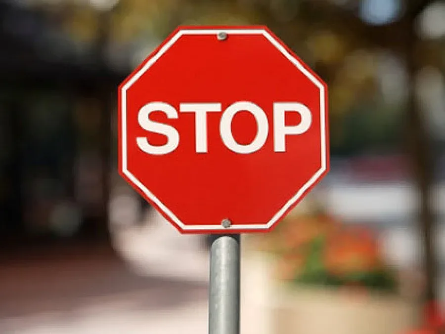 Аварирали ТИР-ове затвориха прохода "Предел"