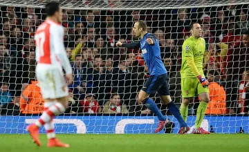 Ас на ПСЖ  реве от лакътя на Бербо