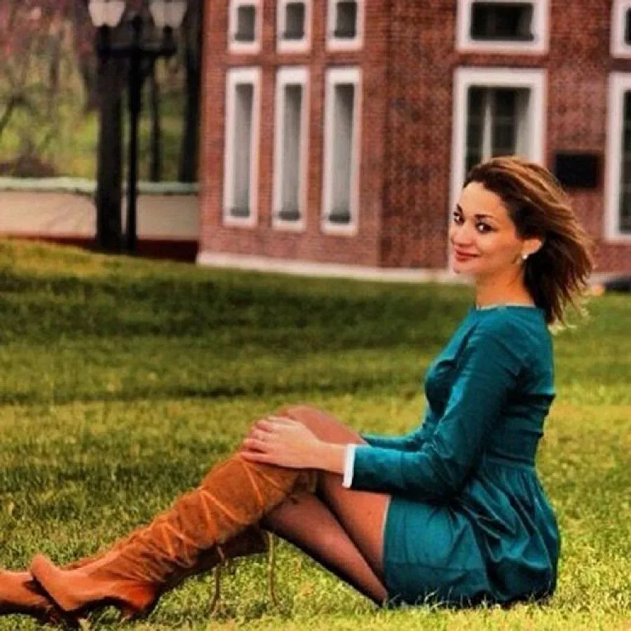 Немцов плащал на любовниците си в брой