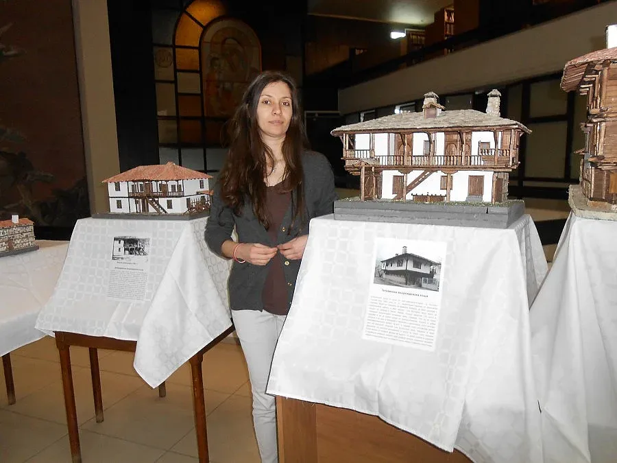 Майсторка извая къщата за тайните събрания на Левски