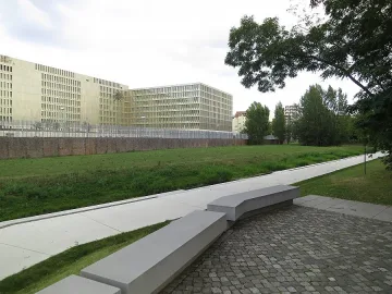 Откраднаха крановете за вода на сградата на немското разузнаване