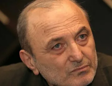 Комромис с изкупителни жертви в двете посоки