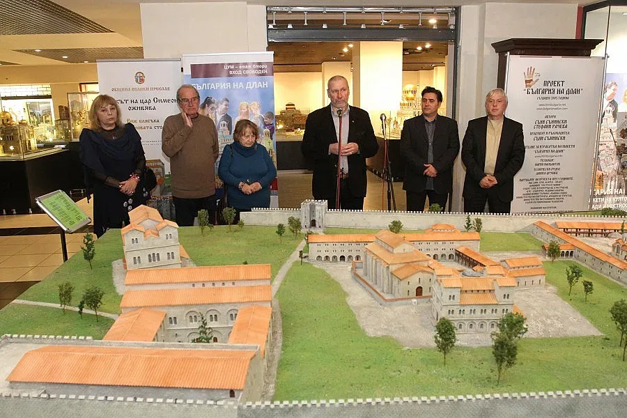 Правят филм върху макет на Велики Преслав