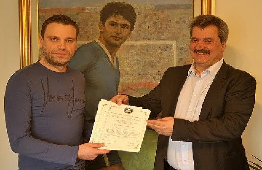 Шестцифрено дарение за "Левски"