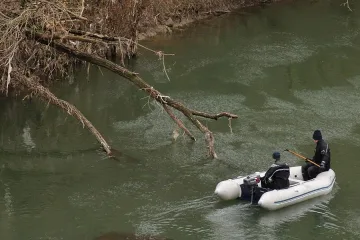 Черна кола дебнела в района на убийството на Вероника