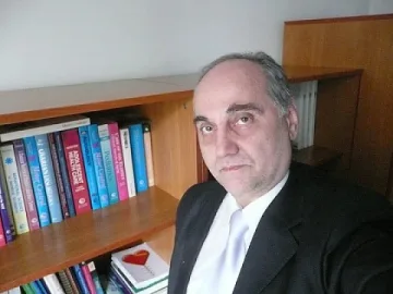 Изслушват Глинка Комитов за управител на НЗОК