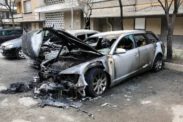 Две коли горяха в Пиринско