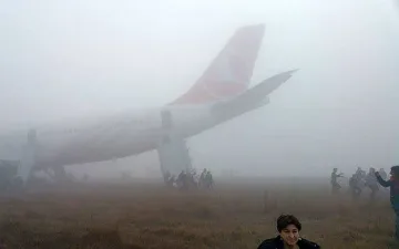 Турски самолет не уцели пистата в Непал (ВИДЕО)
