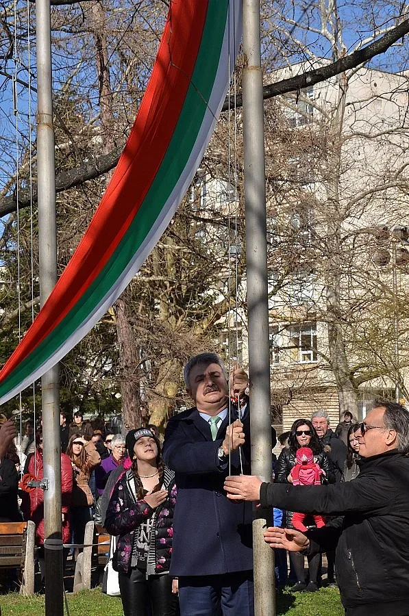 Във Видин тържествата започват от паметника на румънските войни