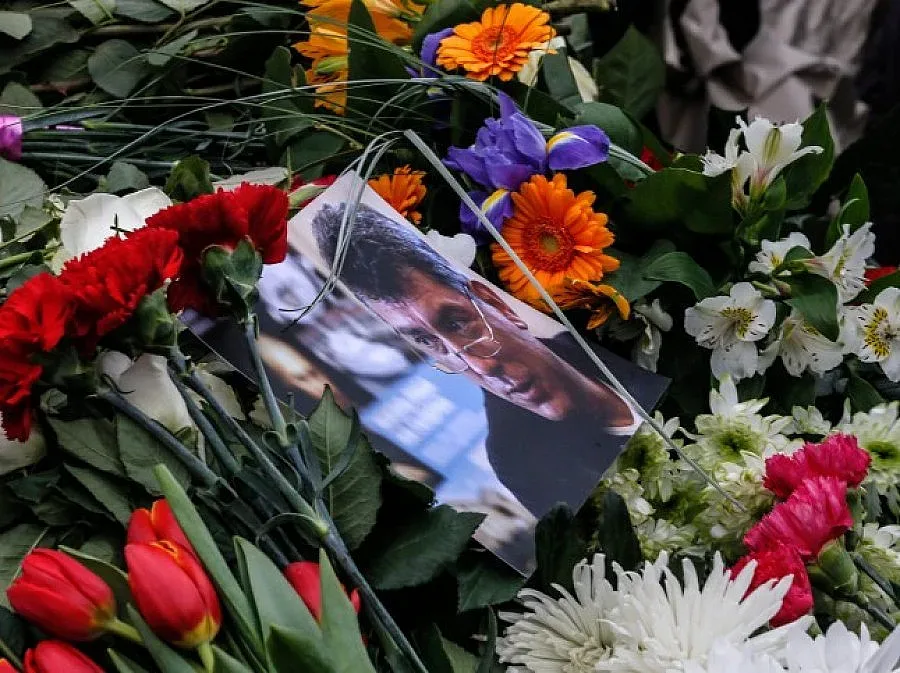 Погребват Немцов в Москва