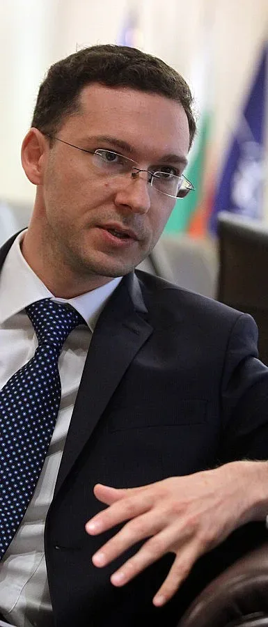 Митов: Санкции, ако мирът в Украйна не бъде спазен